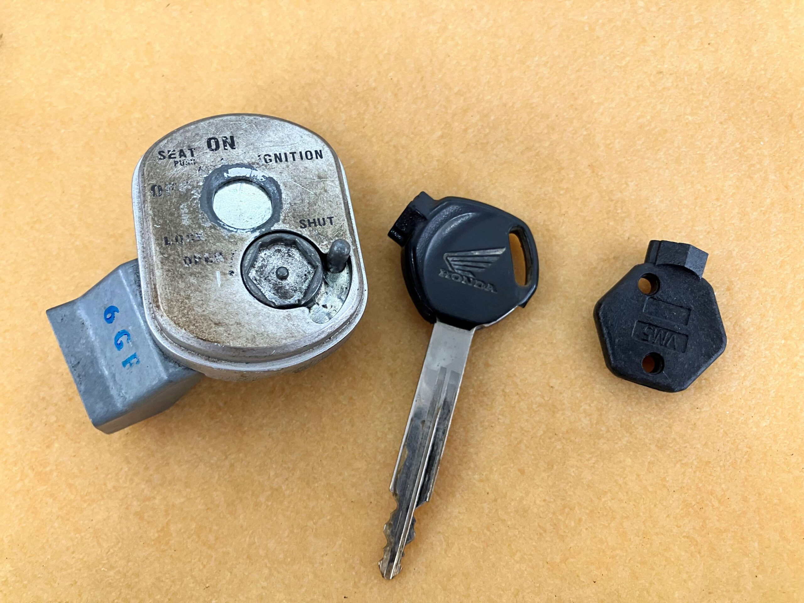 原付バイクの鍵穴シャッターって知ってます？意外と知らないお困りごと