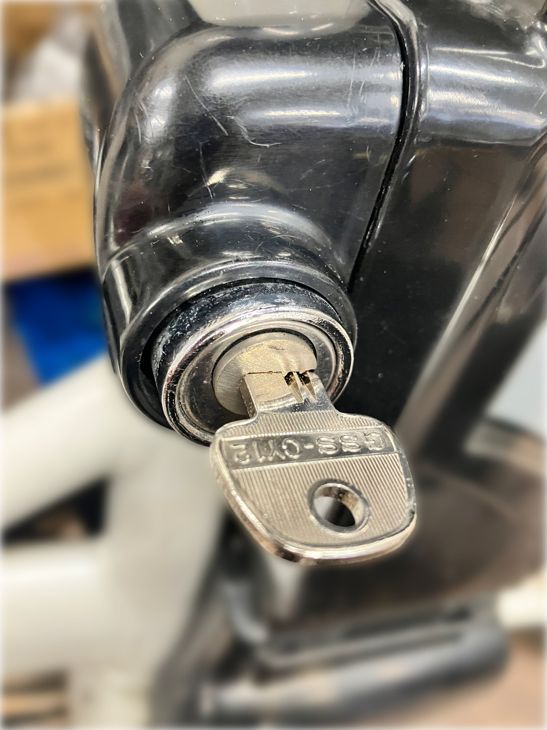 電動自転車」のスペアキー作れます！鍵があるとき、ないときー - a